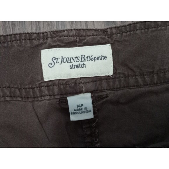 St Johns Bay Pants Womens Size 14 Petite Brown Stretch Capri Cropped - Picture 5 of 6